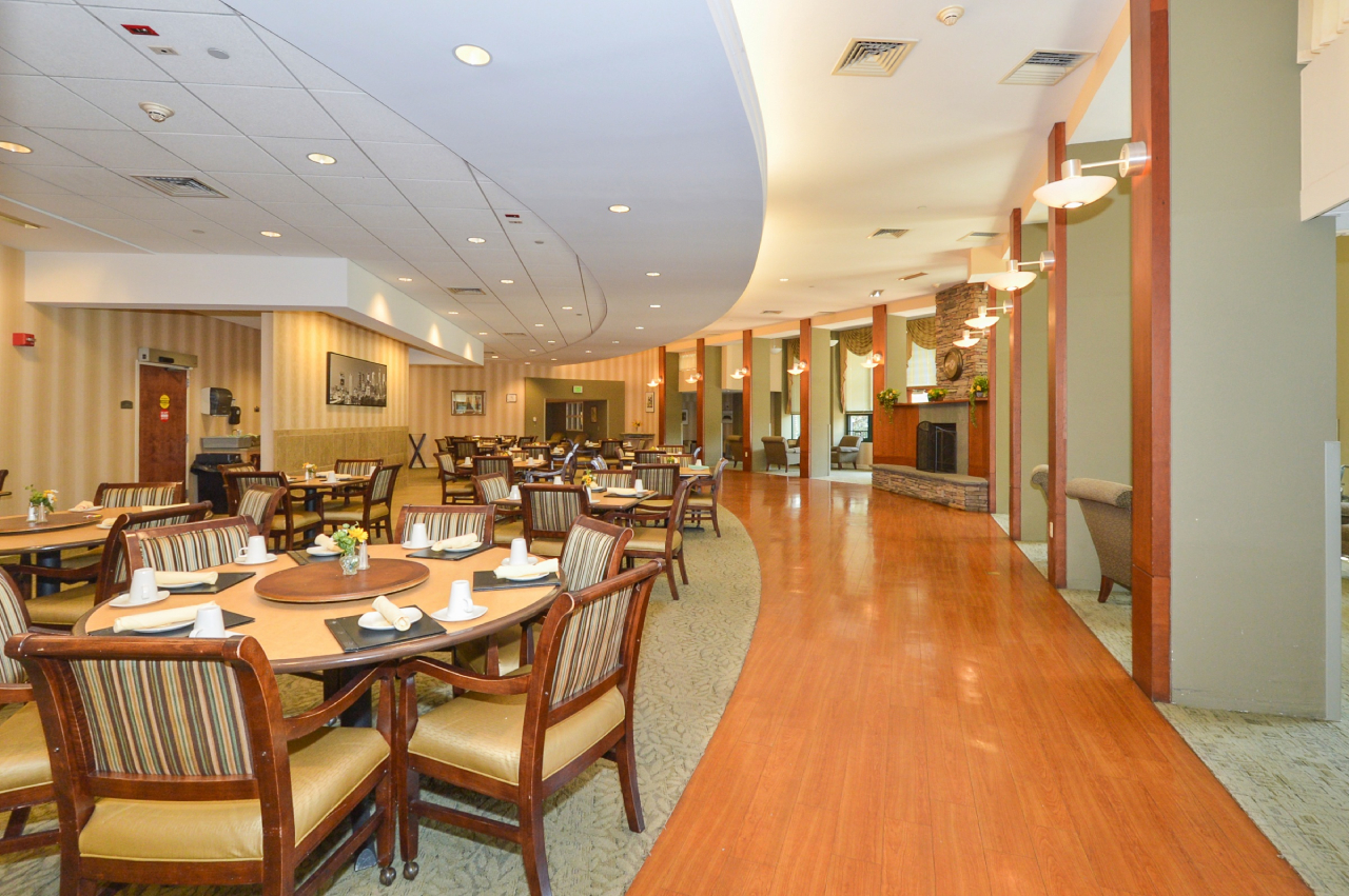 Dining_room_1_kitchen_pennypack_park_wesley_enhanced_living_senior_assisted_living_communities.jpg (1)